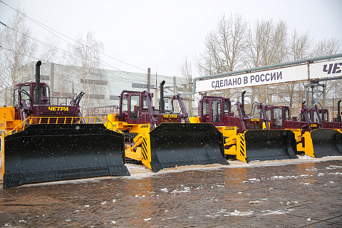 Компания Caterpillar приостановила деятельность в России. Несколько днями ранее об этом же официально объявили в Komatsu и Hitachi.